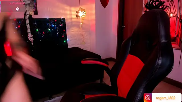 Snapshot of isaa_dl chatting on October 2025 09:38:02 PM isaa dl online show from October 2025 09:38:02 PM