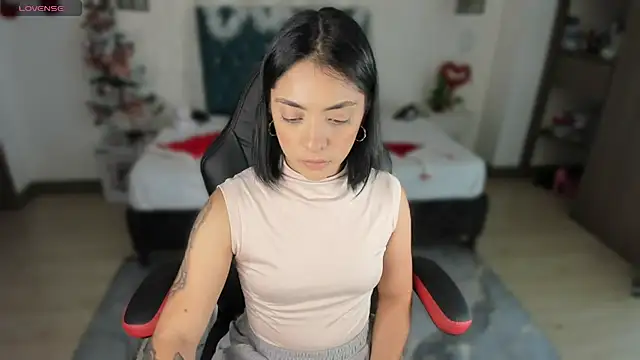 Snapshot of isaa_dl chatting on November 2025 06:09:01 PM isaa dl online show from November 2025 06:09:01 PM