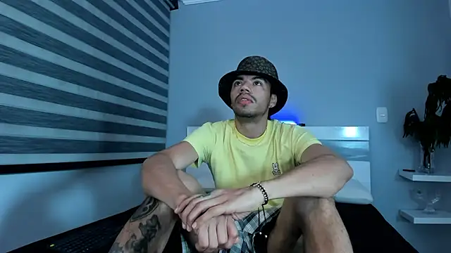 ZaynShadow online show from October 2025 06:48:01 AM
