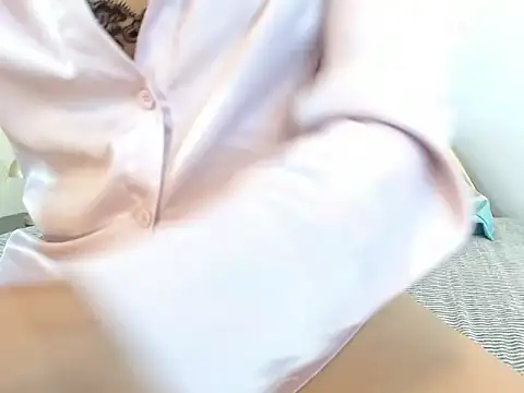 Ariadna Wells online show from December 2025 01:46:01 PM