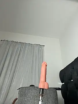 MerliaSsomer online show from November 2025 12:38:02 PM