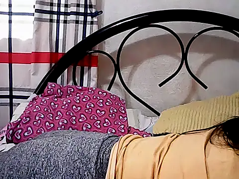 HornyPussie69 online show from March 2026 03:43:02 AM