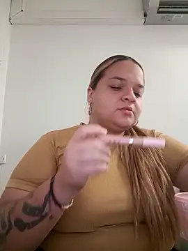 Snapshot of yourbbwfavorite chatting on December 2025 12:16:01 AM yourbbwfavorite online show from December 2025 12:16:01 AM