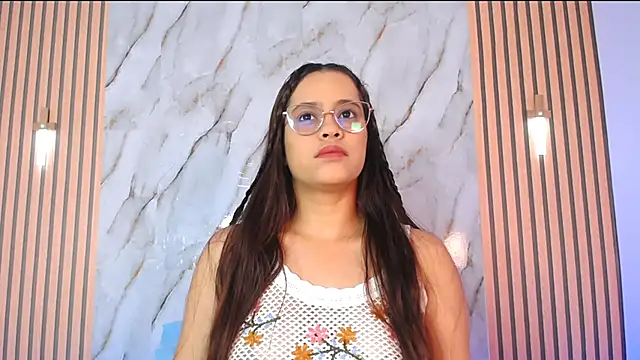 PiaGelvez online show from November 2025 08:19:01 PM