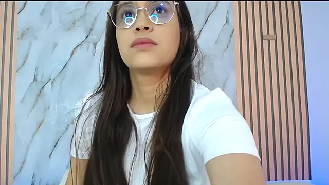 PiaGelvez online show from November 2025 11:16:02 PM