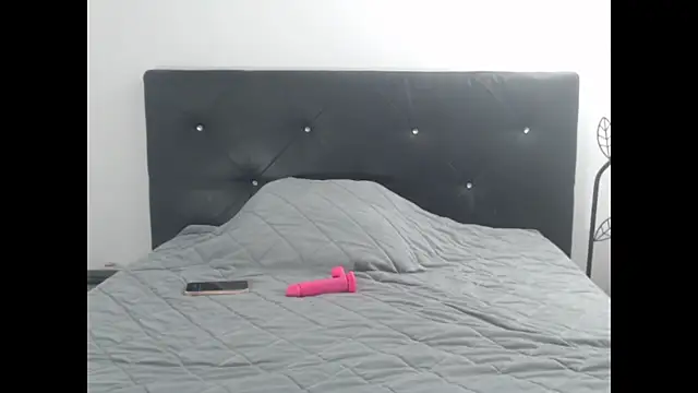 Snapshot of cochonne95D chatting on November 2025 02:33:02 PM cochonne95D online show from November 2025 02:33:02 PM