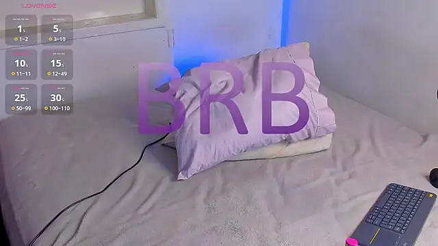 Alejarossi online show from March 2026 01:41:01 PM