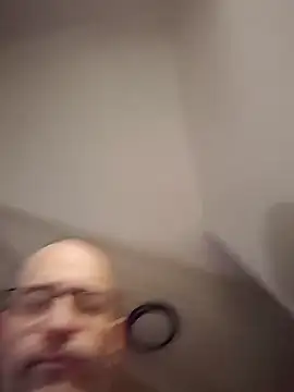 Curious9884 online show from January 2026 11:17:01 AM