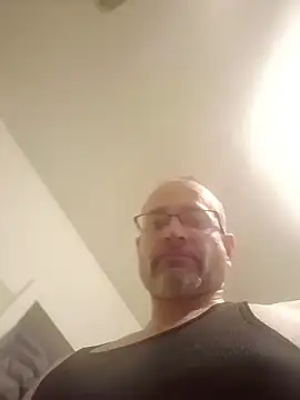 Curious9884 online show from January 2026 02:20:01 PM