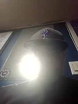 Curious9884 online show from January 2026 10:52:02 AM