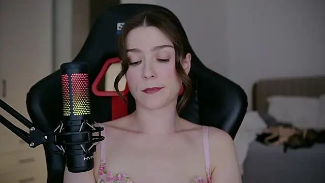 WowHelloAlice online show from March 2026 10:36:01 PM