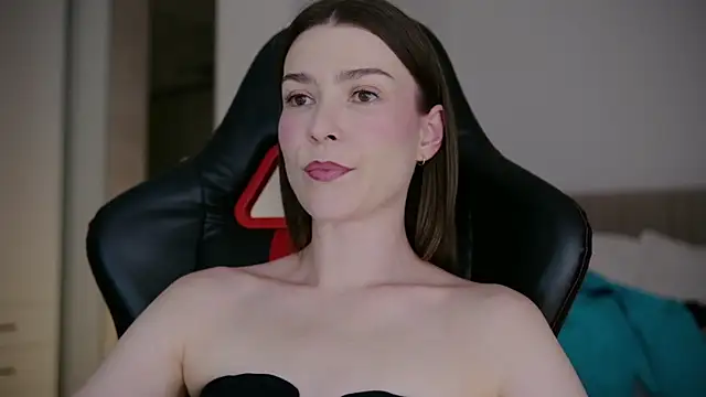 WowHelloAlice online show from April 2026 09:21:01 PM