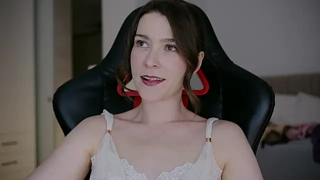 WowHelloAlice online show from March 2026 11:45:02 PM