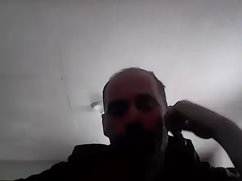 crazyheratic8 online show from December 2025 06:42:01 PM