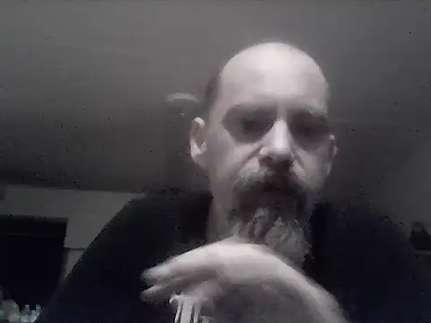 crazyheratic8 online show from November 2025 01:48:02 AM