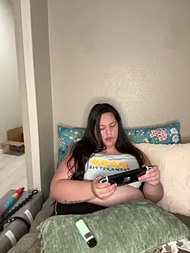 BrattyKrystal online show from October 2025 01:18:01 AM