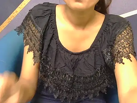 shiny-krisha online show from October 2025 04:12:02 AM