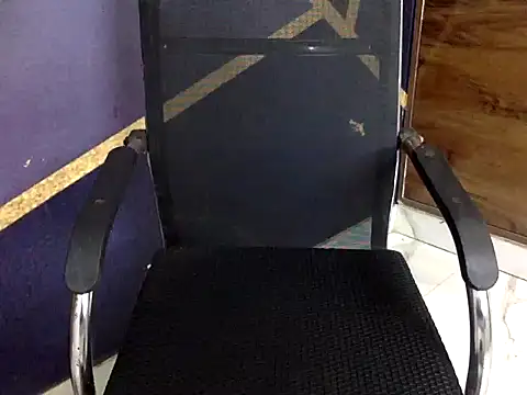 shiny-krisha online show from October 2025 04:47:01 AM