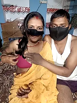 Neelam-baby1 online show from November 2025 04:45:02 PM