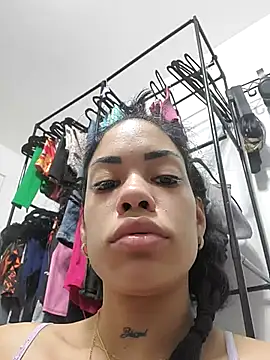 Snapshot of thaliacangri chatting on November 2025 12:25:01 AM thaliacangri online show from November 2025 12:25:01 AM