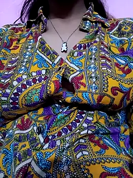 Kitty 18teen online show from November 2025 11:19:01 PM