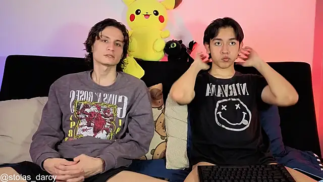 Darcy and Stolas online show from May 2026 11:42:01 PM