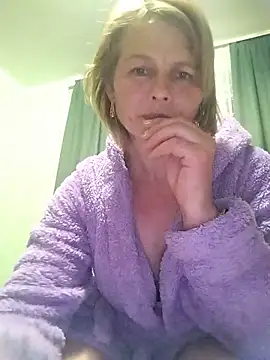 Snapshot of Masha412111 chatting on May 2026 09:05:01 PM Masha412111 online show from May 2026 09:05:01 PM