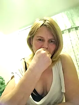 Masha412111 online show from February 2026 09:02:02 PM