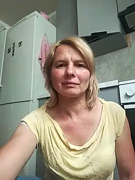 Snapshot of Masha412111 chatting on July 2026 05:30:02 AM Masha412111 online show from July 2026 05:30:02 AM