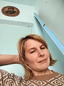 Snapshot of Masha412111 chatting on May 2026 07:56:01 AM Masha412111 online show from May 2026 07:56:01 AM