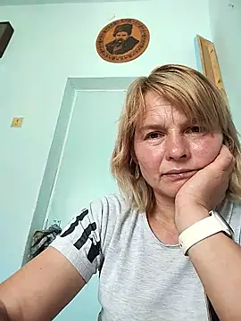 Snapshot of Masha412111 chatting on June 2026 08:55:01 AM Masha412111 online show from June 2026 08:55:01 AM