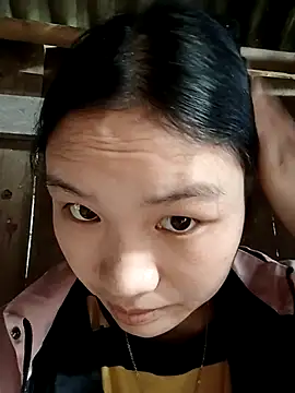 Snapshot of Hin_xx chatting on October 2025 01:04:02 AM Hin xx online show from October 2025 01:04:02 AM