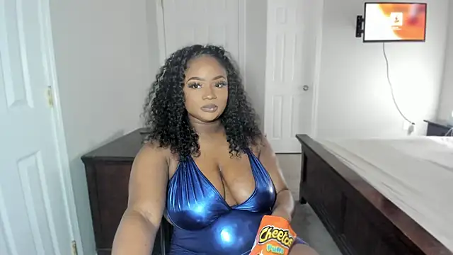 Snapshot of supanovaaa chatting on February 2026 06:10:02 PM supanovaaa online show from February 2026 06:10:02 PM