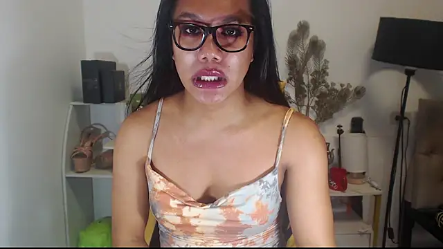 Snapshot of hugecockyurikaa chatting on October 2025 11:57:02 PM hugecockyurikaa online show from October 2025 11:57:02 PM