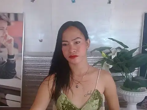 miss katty28 online show from October 2025 10:33:01 PM