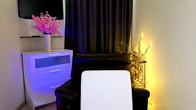 GoldenRose  online show from March 2026 01:44:01 PM