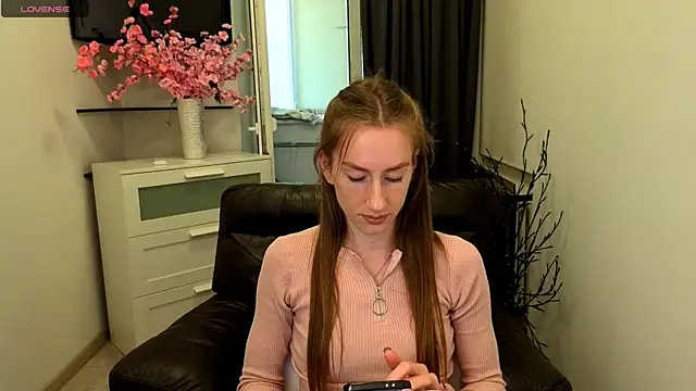 GoldenRose  online show from May 2026 12:36:01 PM