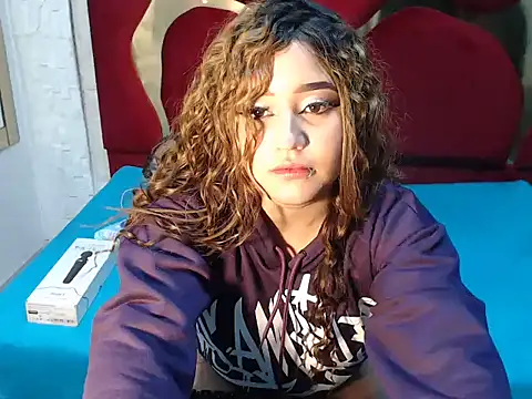 Snapshot of LevisMiaRs chatting on October 2025 04:14:01 AM LevisMiaRs online show from October 2025 04:14:01 AM