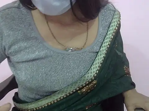 Laila Cute online show from January 2026 04:49:02 AM