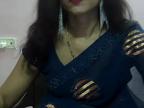 Laila Cute online show from May 2026 04:34:02 PM
