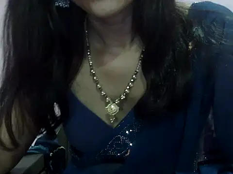Laila Cute online show from May 2026 06:00:01 PM