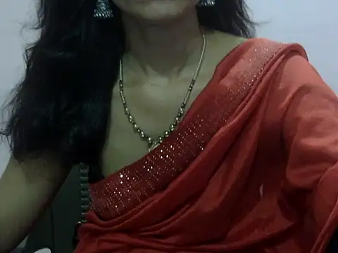 Laila Cute online show from May 2026 03:44:02 PM
