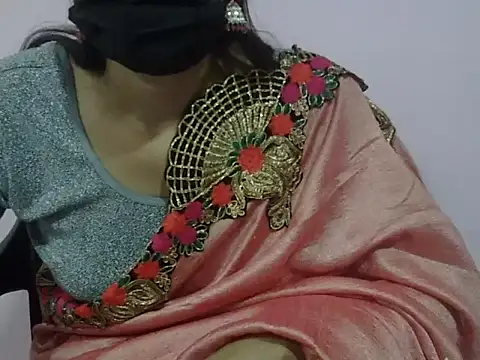 Laila Cute online show from January 2026 01:58:01 PM