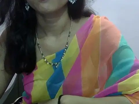 Laila Cute online show from May 2026 03:11:02 PM