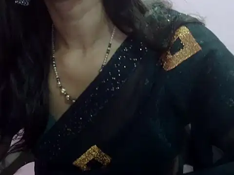 Laila Cute online show from May 2026 05:33:01 AM