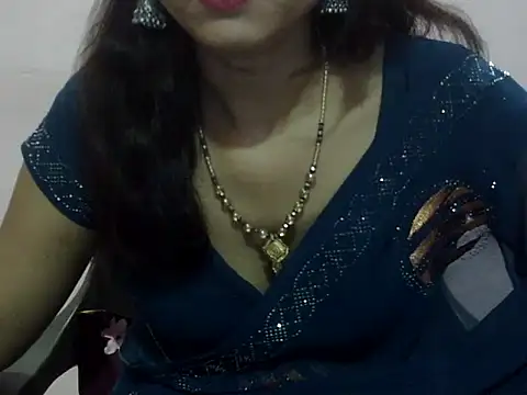 Laila Cute online show from May 2026 01:53:01 PM