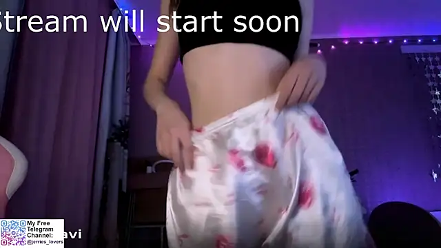 Jerrieberry online show from October 2025 01:02:01 PM