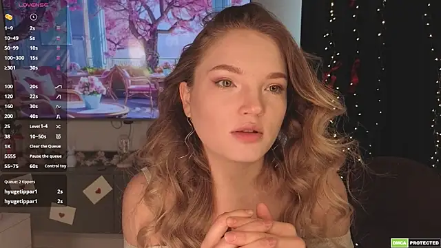 JulieLupo online show from April 2026 06:48:02 AM