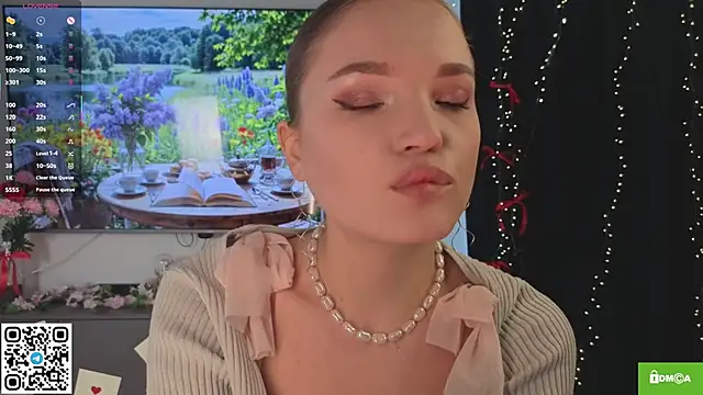 JulieLupo online show from March 2026 06:28:02 AM