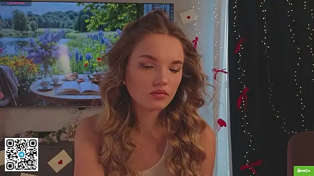 JulieLupo online show from March 2026 06:05:02 AM